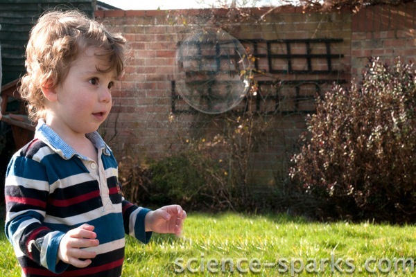 Bubble Fun 1!, Science Sparks