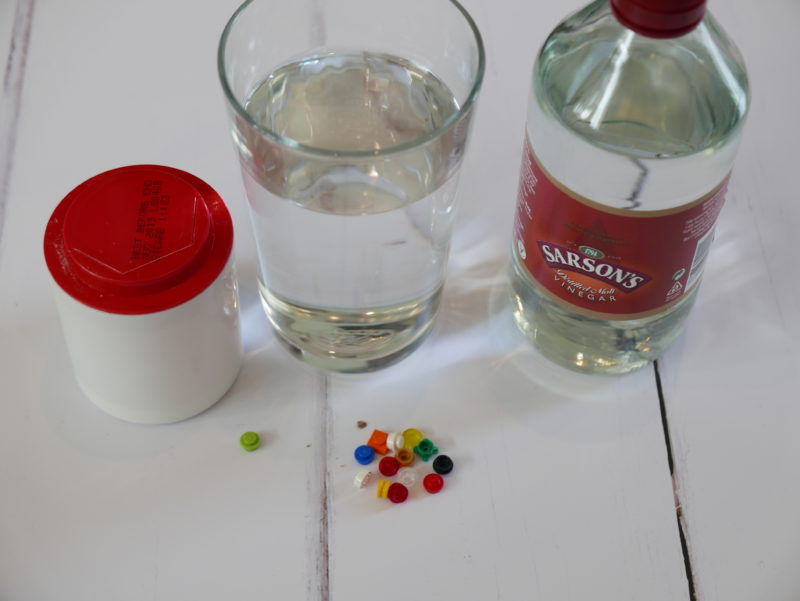 Make a raisin dance baking soda experiment