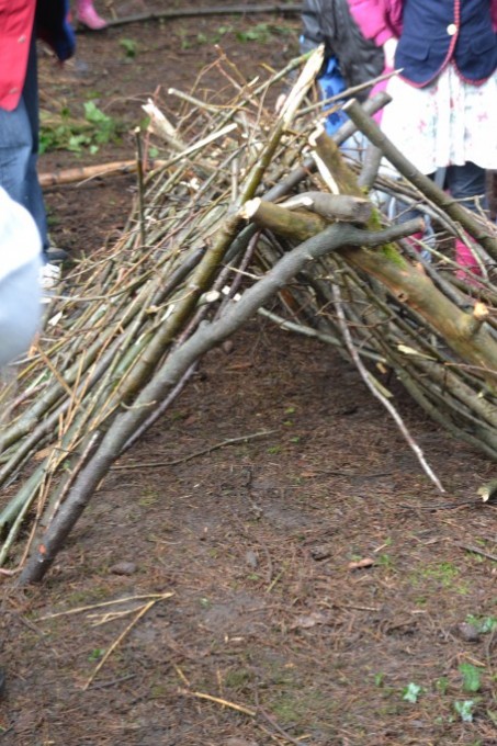 Den building - easy den for kids