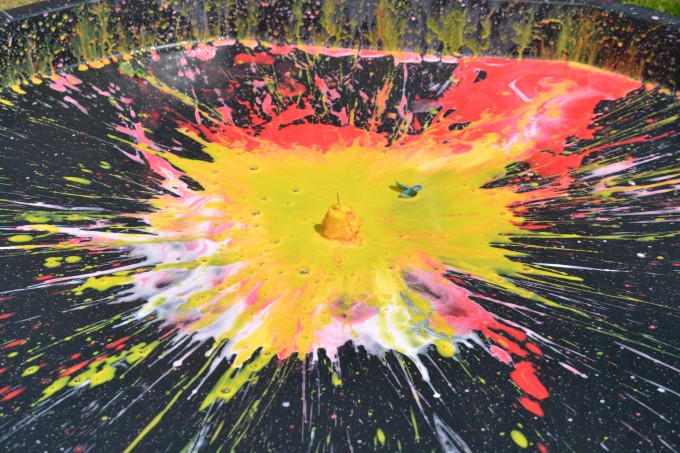 Splatter patterns - messy science for kids