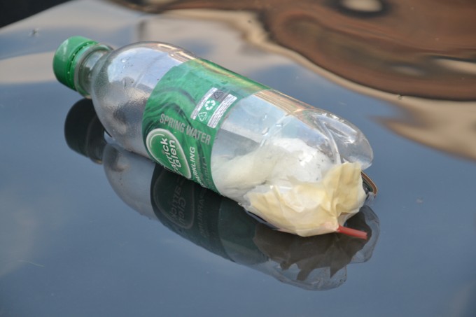 Baking soda boat made with a small plastic bottle