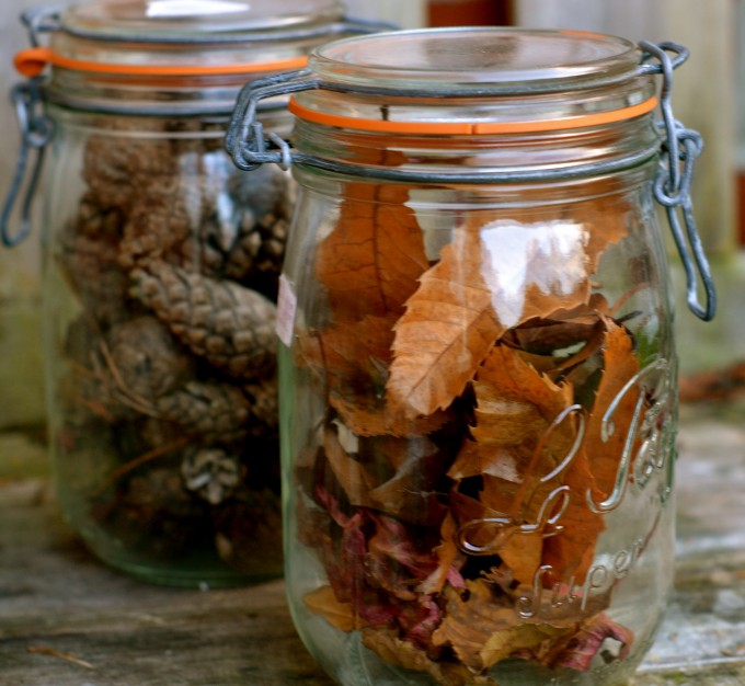 estimating jars made with leaves and pinecones