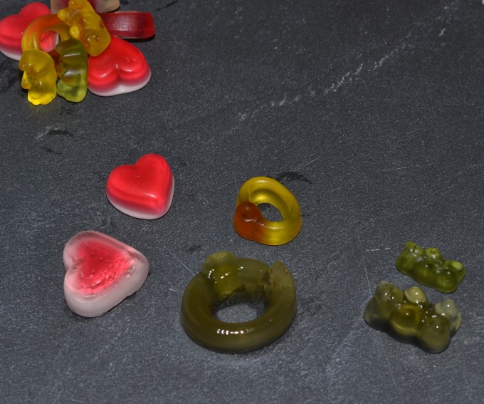 Sweets which have been expanded with water