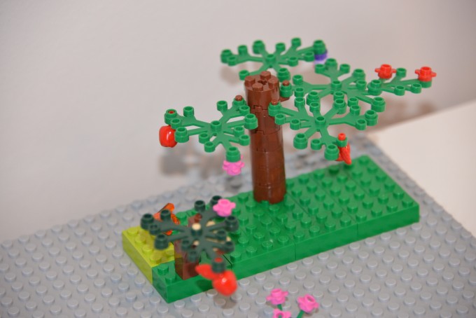 Summer LEgo Tree