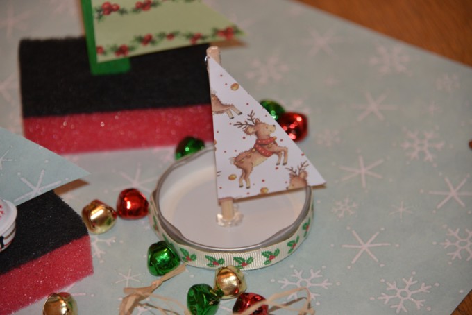 Christmas science - sink or float boats