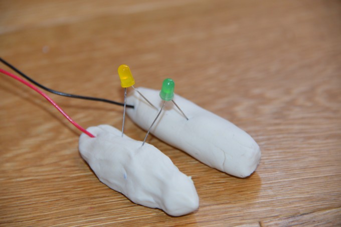 parallel circuit made with play dough