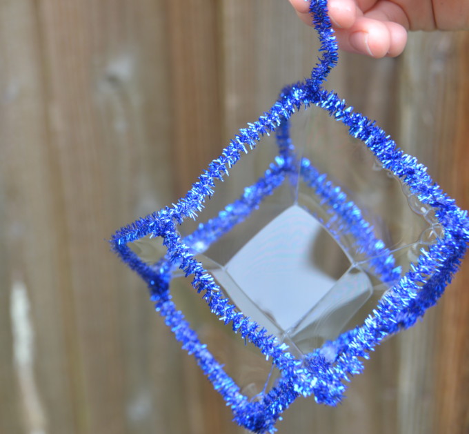 Square bubble - make a frame for a square bubble - easy science for kids