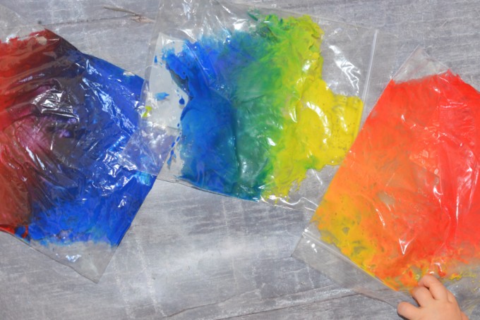 colour mixing bags