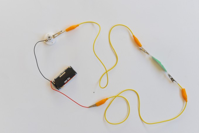 Circuit with a switch
