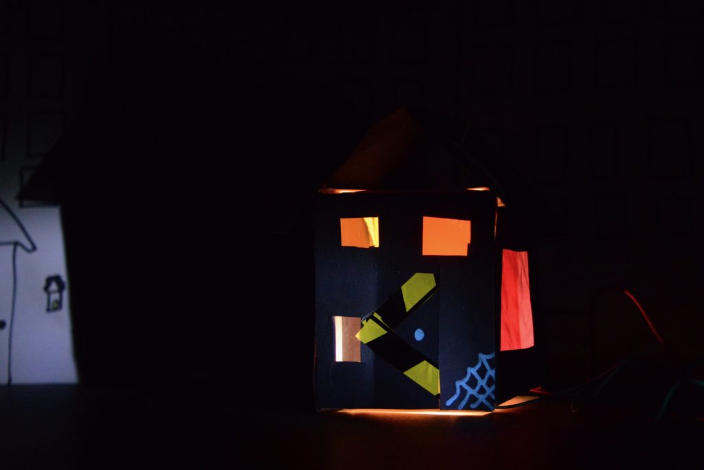 light up a house with a simple circuit