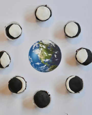 moon phase cupcakes