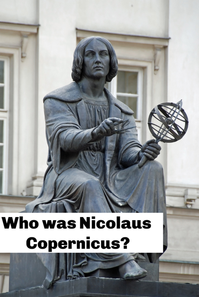 statue of Nicolaus Copernicus