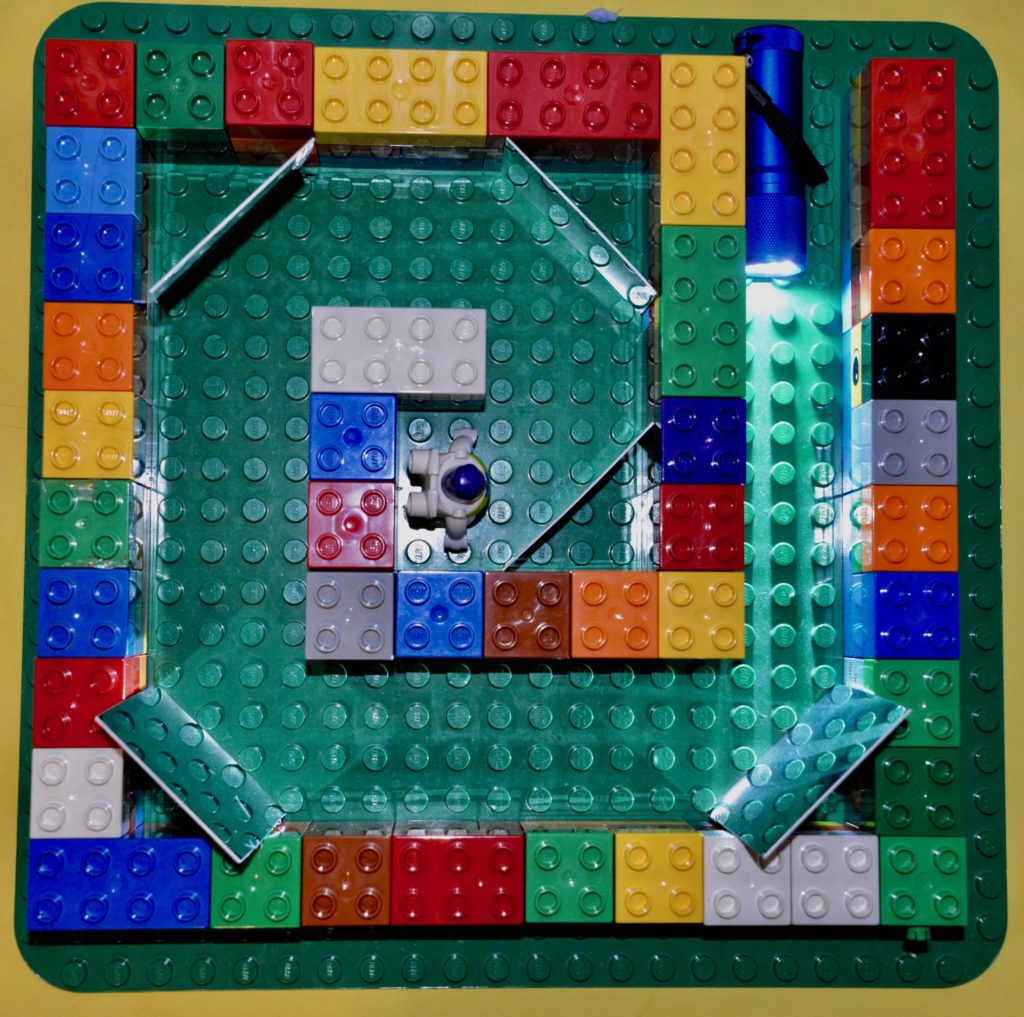 Lego light maze