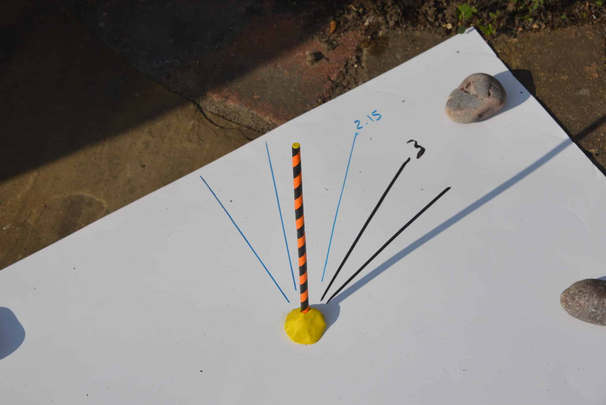 Simple sundial