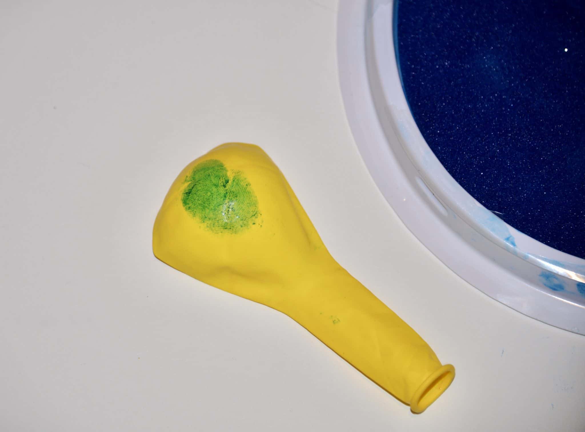 Expanding Fingerprints Fingerprint Investigation for Kids