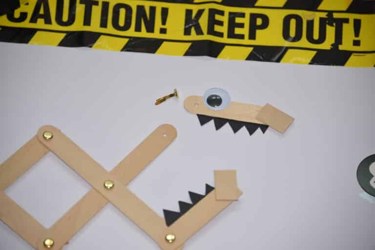 Halloween candy grabber made from craft sticks